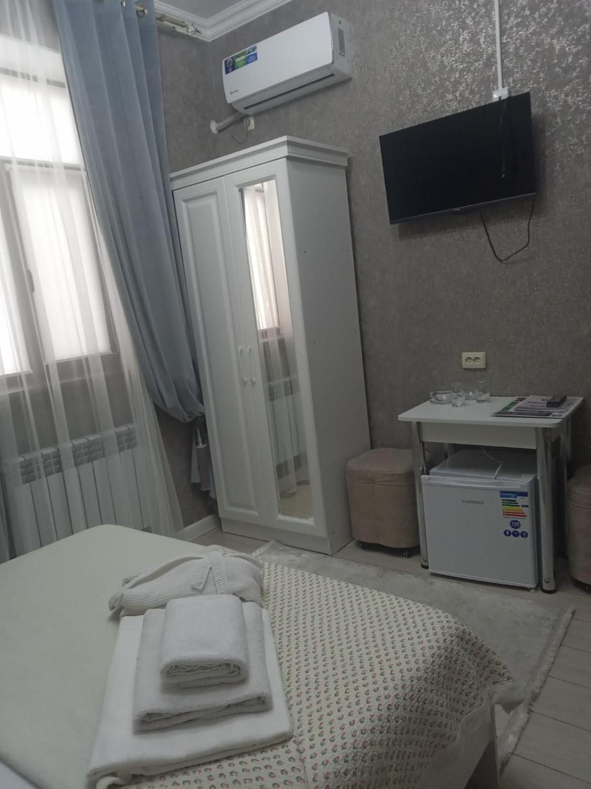 Keruen Deluxe Hotel Taraz Exterior photo